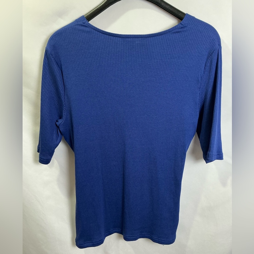 Ralph Lauren Blue V-neck
Elbow sleeves
Twist-front overlay Fitted Blouse Lg New - Picture 2 of 5